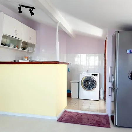 Floor In The Center Of Apartament Pomorie