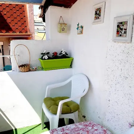 Top Floor In The Center Of Apartment