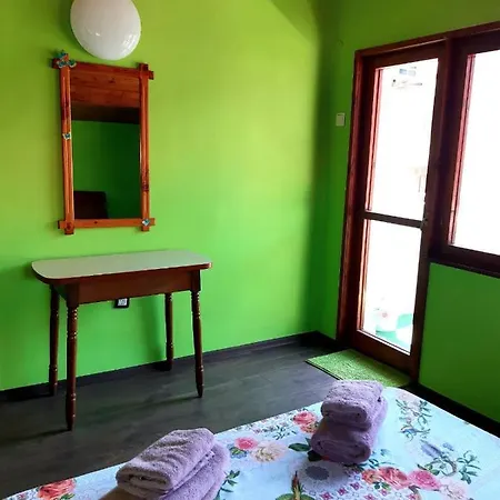 Top Floor In The Center Of