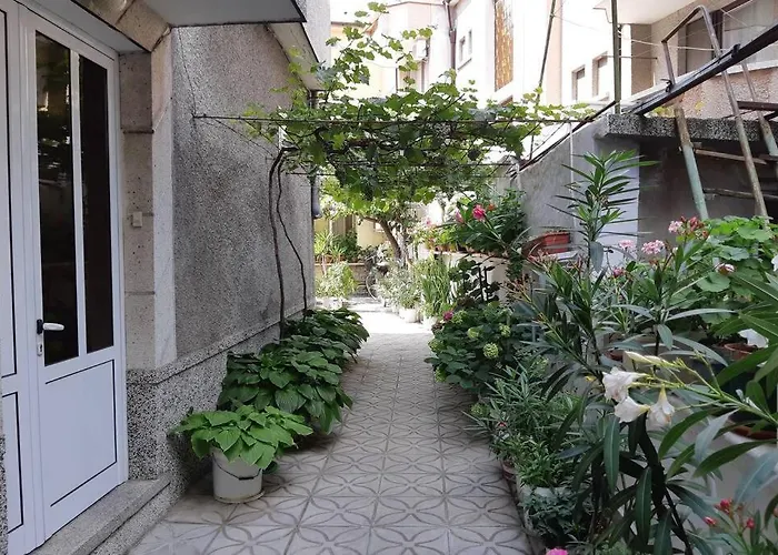 Апартамент Floor In The Center Of