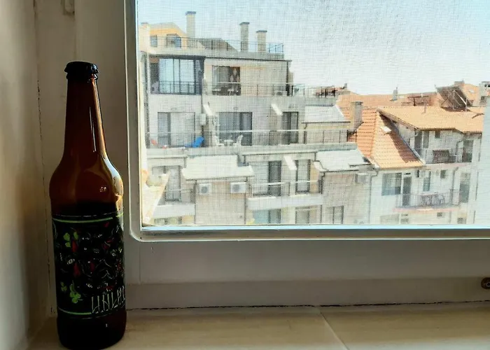 Floor In The Center Of Апартамент