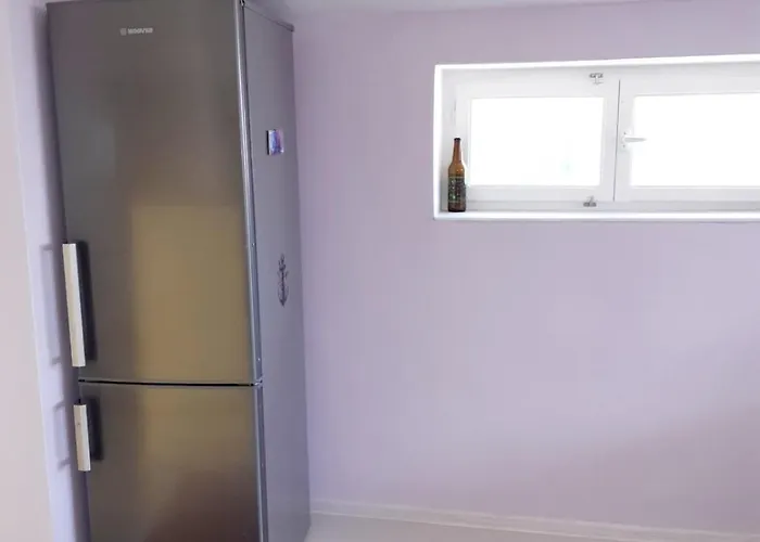 Floor In The Center Of Апартамент