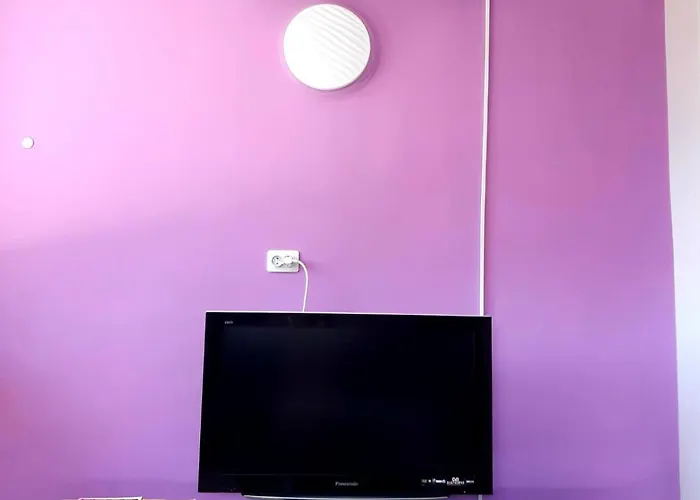 Floor In The Center Of Апартамент