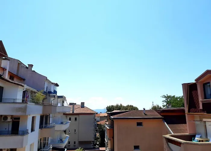 Апартамент Floor In The Center Of *