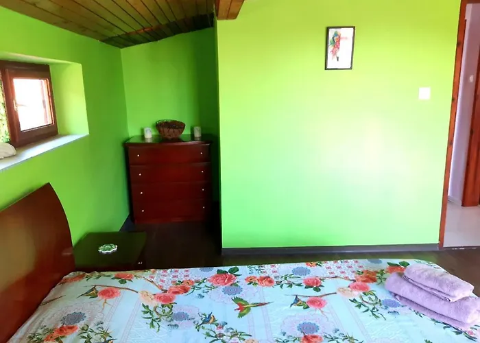 Floor In The Center Of Апартамент